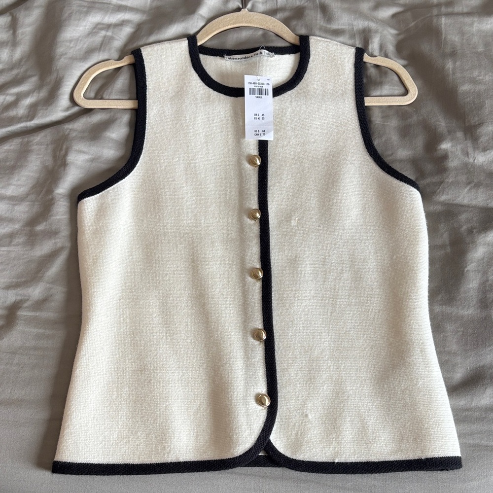 Abercrombie & Fitch Cream Knit Vest with Black Trim and Gold Buttons